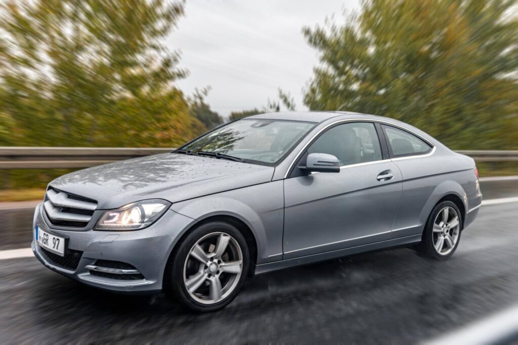 Long-Term And Monthly Car Rental